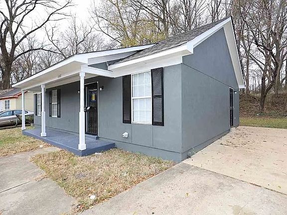 2nd image of 646 Creekstone Cir