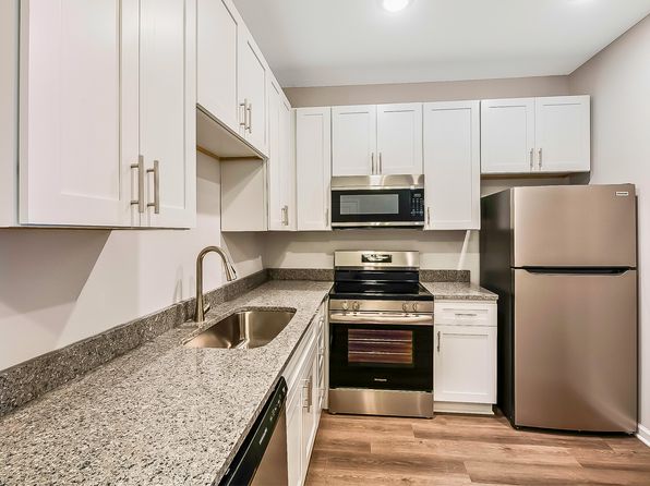 926 E Gilbreath St #200