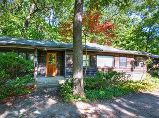 906 Sunset Rd, Ann Arbor, MI 48103