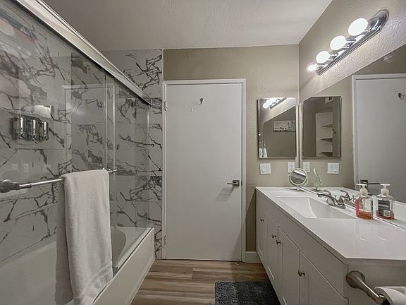 5th image of 7885 W Flamingo Rd