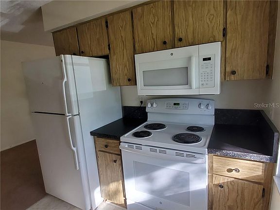 2nd image of 4012 Murdock Ave APT 7G