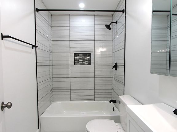 5th image of 103 E Coulter St #2