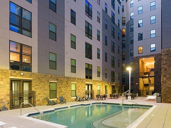 3rd image of 705 17th St #8XX