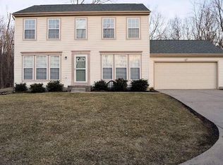 6 Woods Edge Ln, Amelia, OH 45102