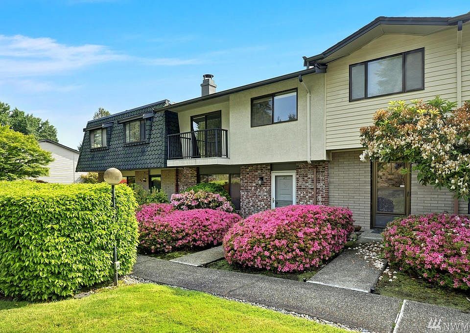 1st image of 17050 Northup Way APT 24