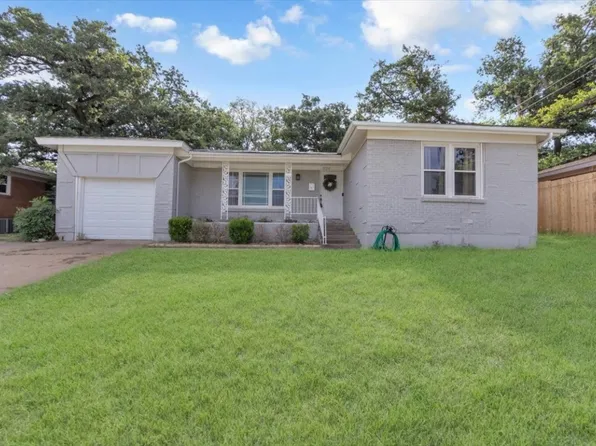 924 Walter St, Bedford, TX 76022