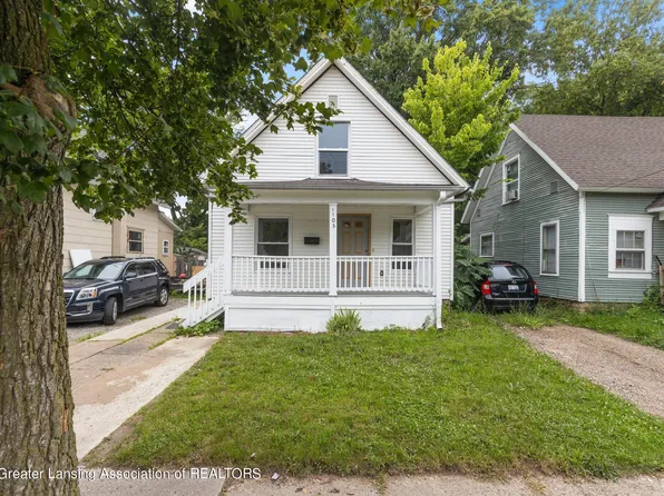 1103 Persons Ct, Lansing, MI 48906