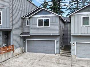 1262 SE Windsong Dr, Cascade Locks, OR 97014