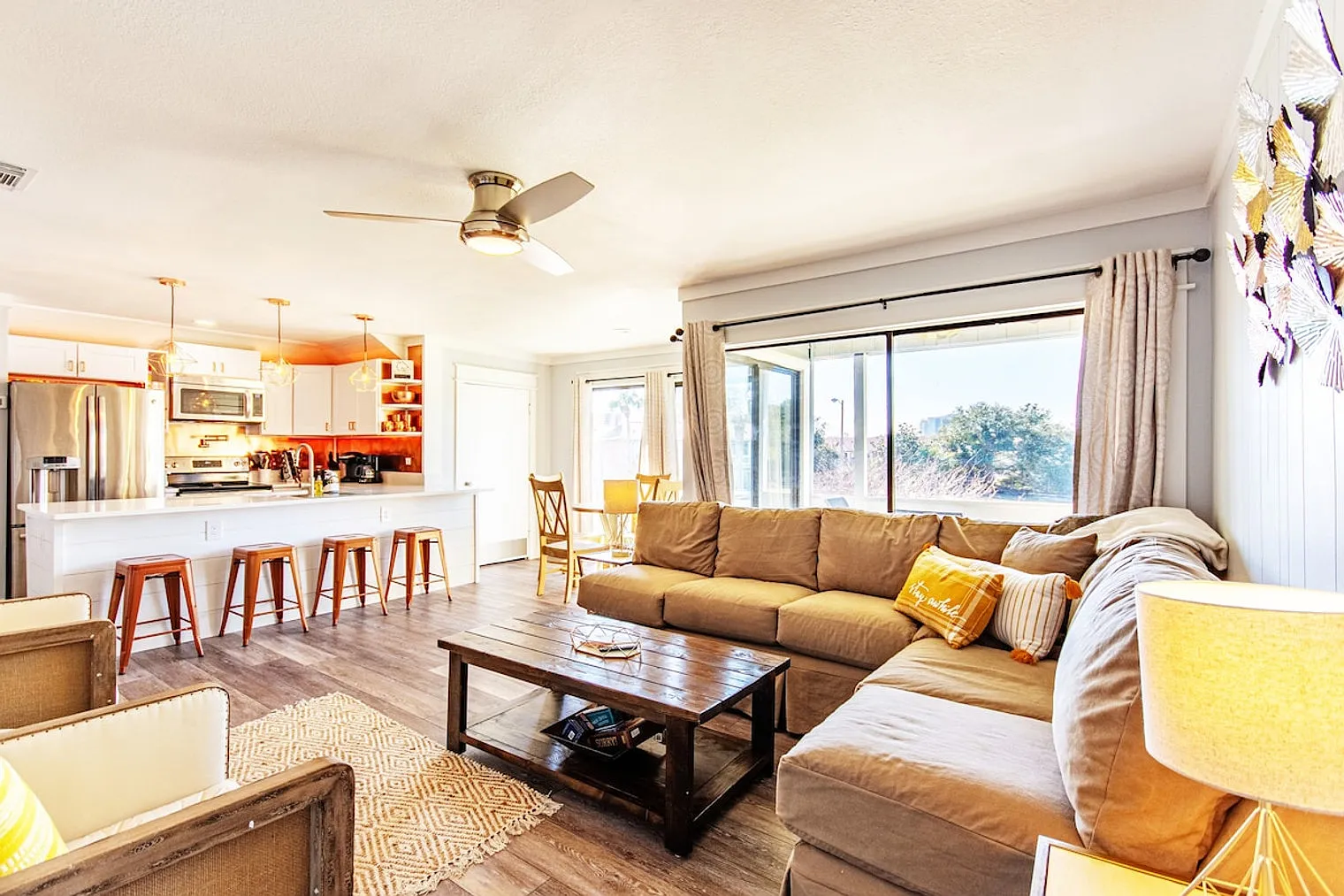 1 bed, 1.0 bath, 699 sqft, $1,500 — Photo 1