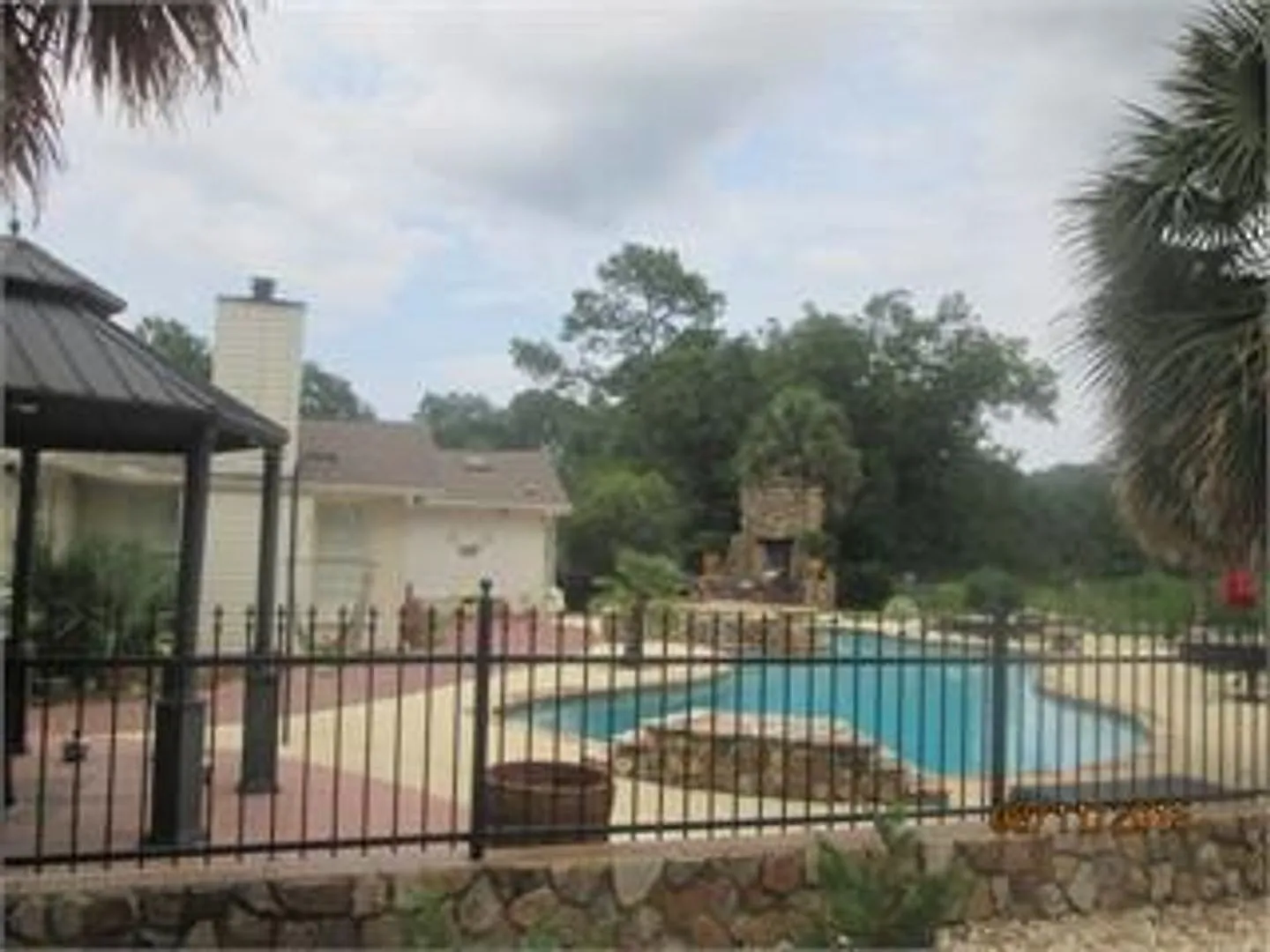2 bedroom, 3 1/2 bath, 3,903 sq ft — Photo 2