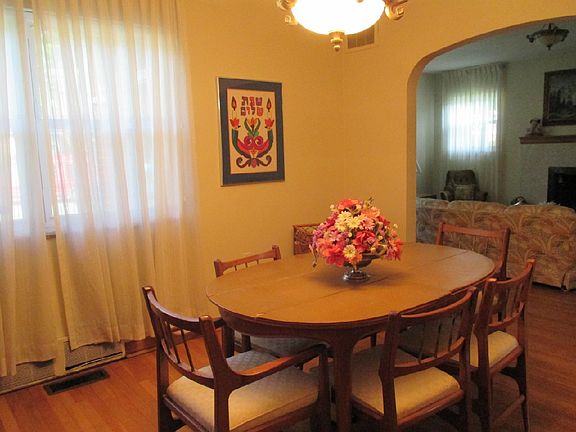 Formal dining room
