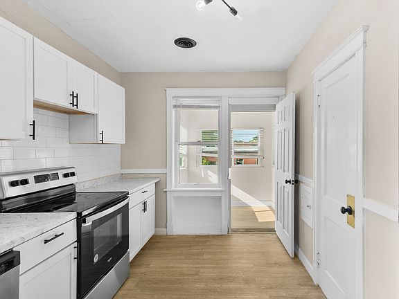 2nd image of 3639 Winnebago St #2