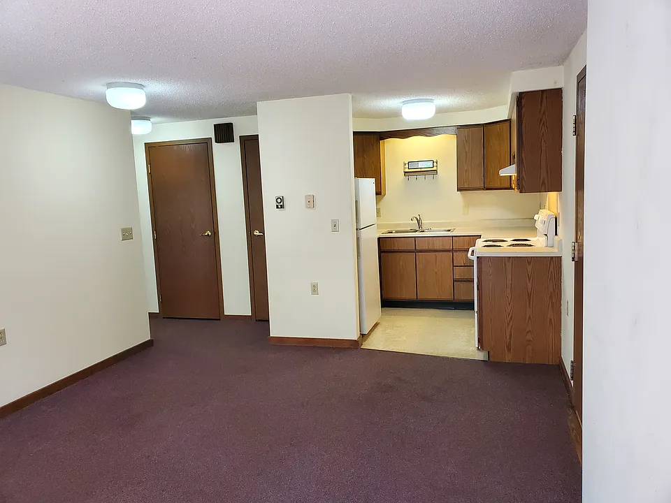 Main St