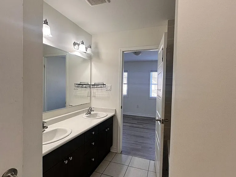 516 Equestrian Way — Photo 14