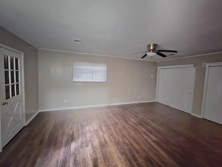 1706 Echles St — Photo 17