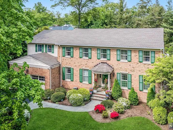 265 Lotte Rd, Ridgewood, NJ 07450