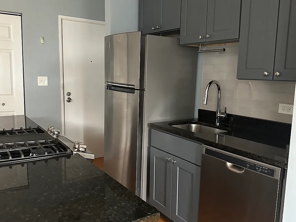 663-417 W Grace St #663-417