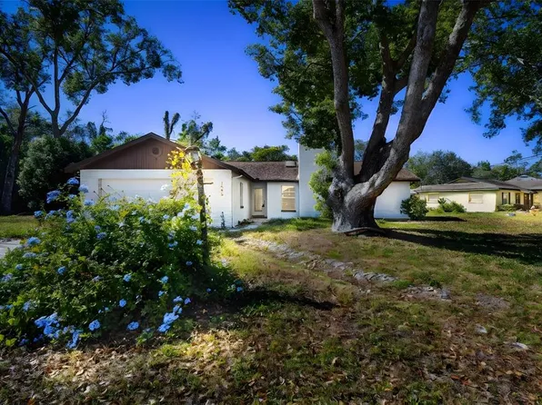 1555 Newhope Rd, Spring Hill, FL 34606