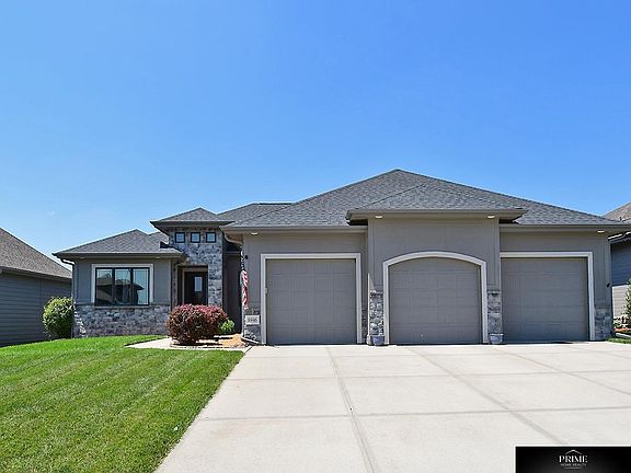 2nd image of 8946 N 172nd St