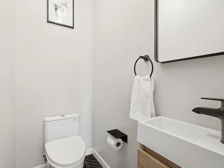 1415 Park Ave — Photo 8