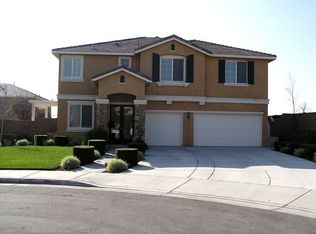 6817 Raspberry Ct, Corona, CA 92880