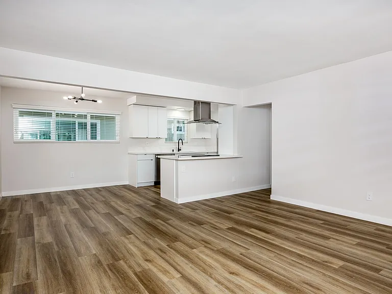 1305 Amethyst St — Photo 7