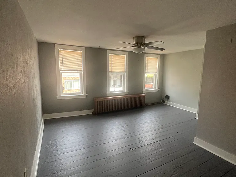 513 Edmond St #2 — Photo 14