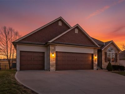707 Tomahawk Ct, Smithville, MO, 64089