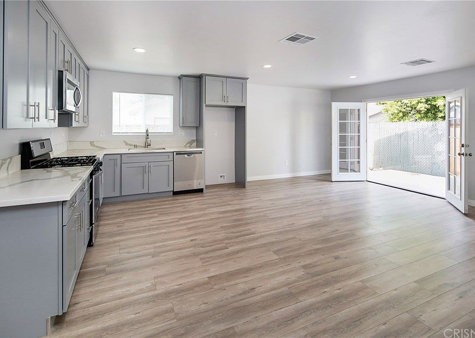 1st image of 8811 Monogram Ave