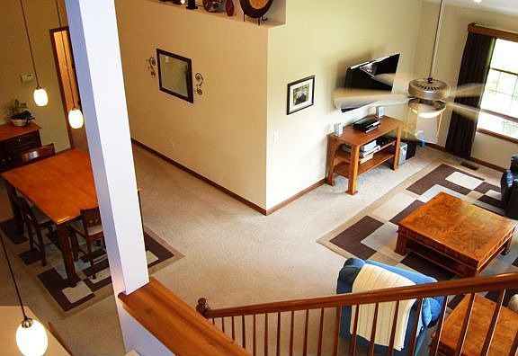 2nd image of 2590 Renwick Way