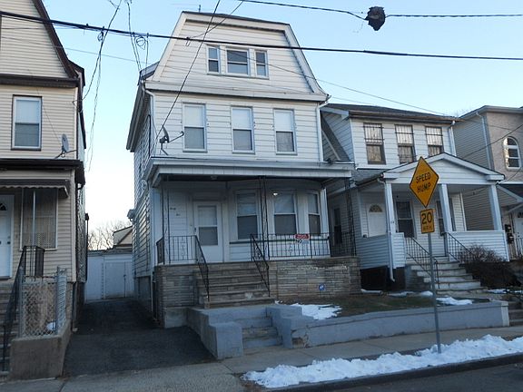 3rd image of 42 Isabella Ave