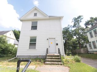 619 W 14th St, Davenport, IA