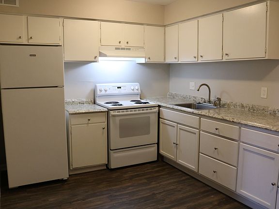 3rd image of 3403-3405 Campbell St #2