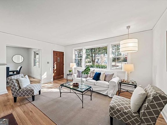 4th image of 153 McClean St