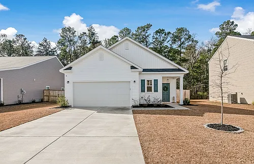 565 Abigail St Photo 1