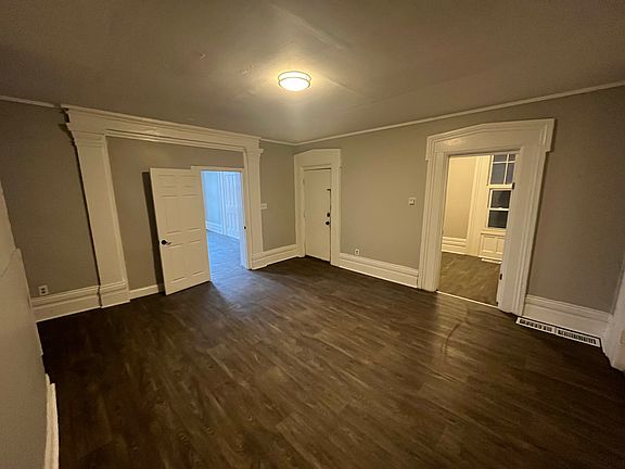 2nd image of 3016 6th Ave #1
