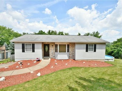 1900 Hertford Dr, South Park, PA, 15129