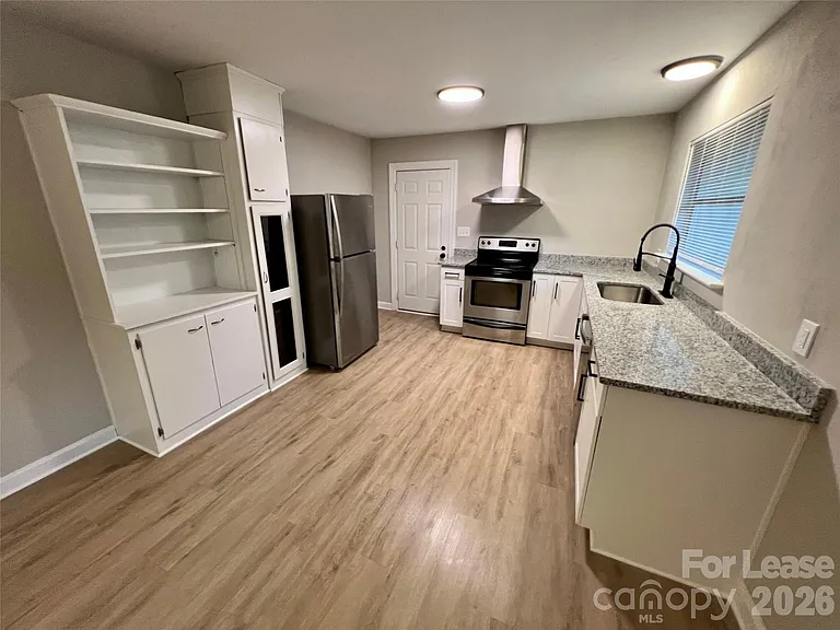 765 8th Avenue Dr SE — Photo 6