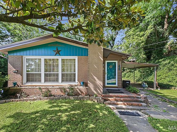 3rd image of 46 Grandview Dr