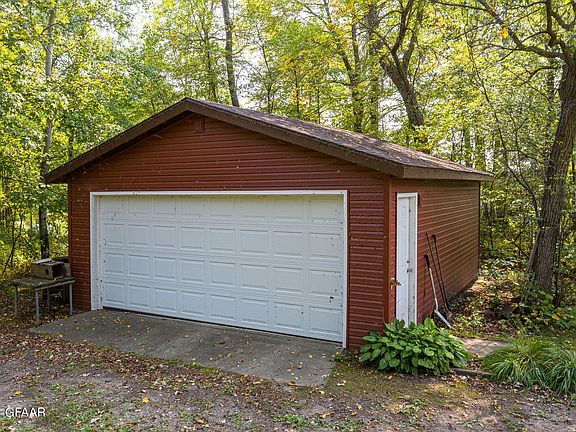 3rd image of 20359 Duerr Dr SE