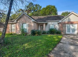 51 Oak Park Dr, Madisonville, LA 70447