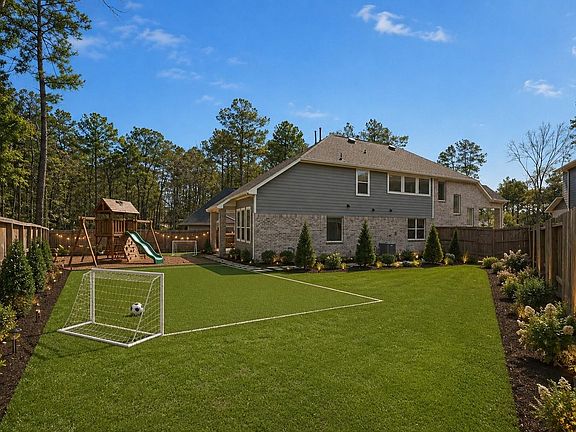 2nd image of 221 McCrea Ct