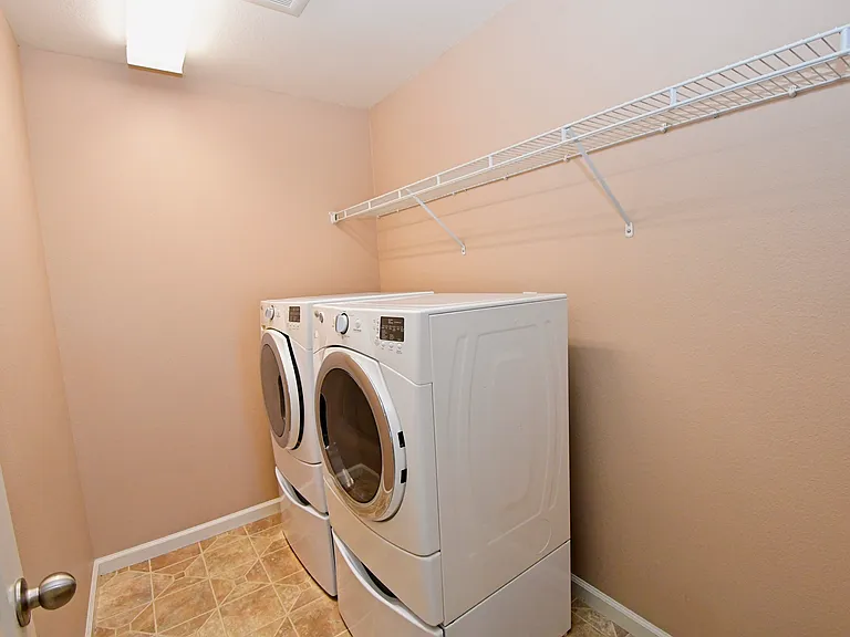 5266 Skystone Dr — Photo 27