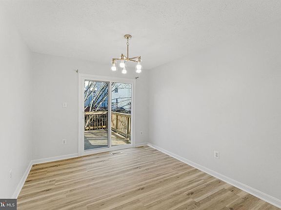 4th image of 811 Flagler Dr