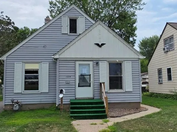 1034 Bidwell St, West Saint Paul, MN 55118