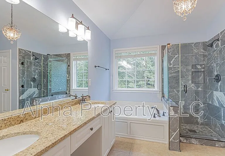 27 Lake Valley Ct — Photo 18