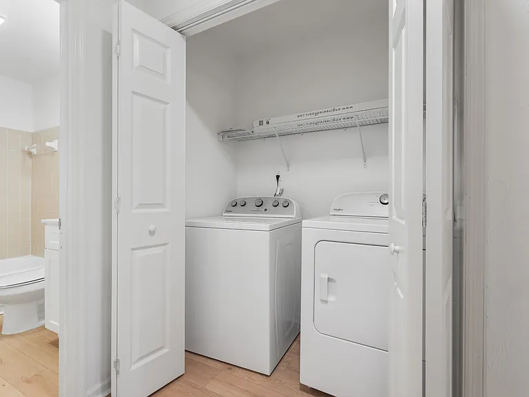 2142 Corinne St #D — Photo 8