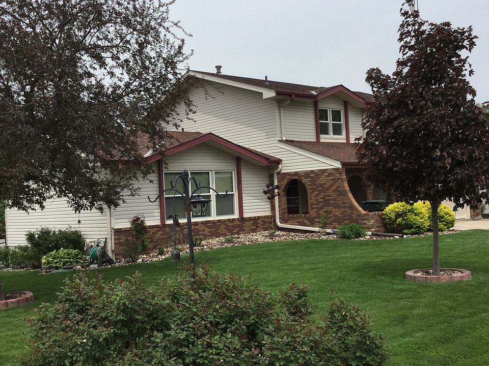 1st image of 920 Bordeaux Ave