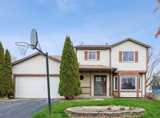 9498 71st St S, Cottage Grove, MN 55016