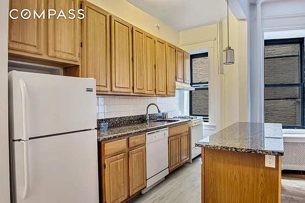 Rented by Compass | media 2